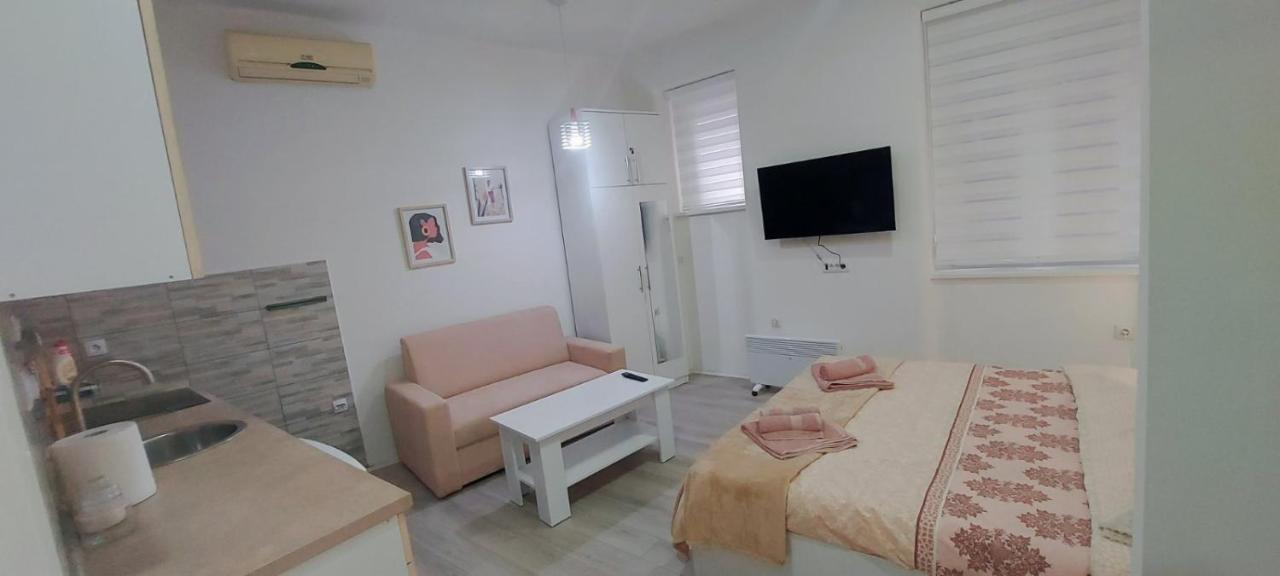 Zeleni Venac Studio & Apartment Belgrade Extérieur photo